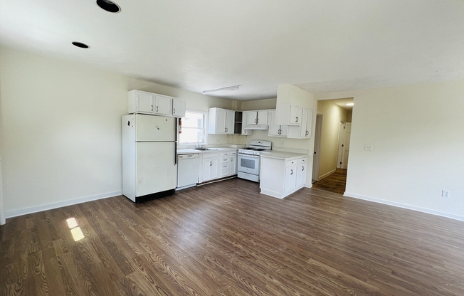 2 beds, 1 bath, 950 sqft, $2,900, Unit 2A