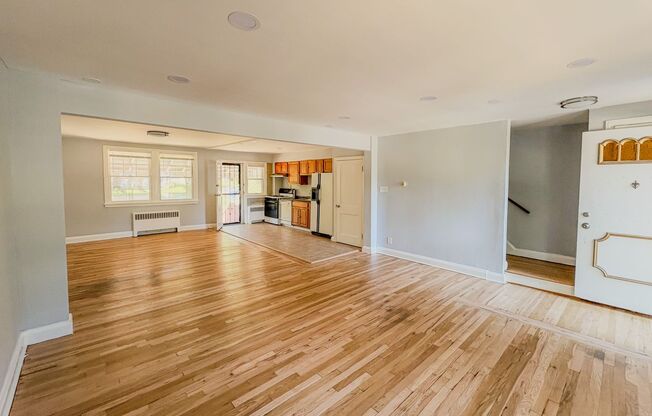 Charming Mid-Century Townhouse in Baltimore's Chinquapin Park-Belvedere Neighborhood