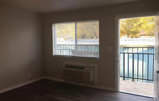 2 beds, 1 bath, 625 sqft, $915