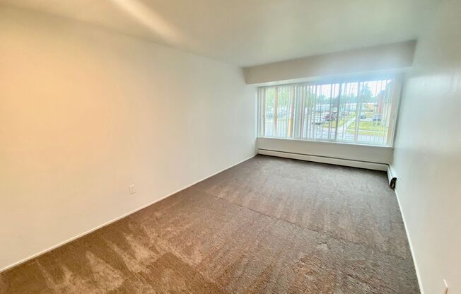 2 beds, 1 bath, 1,000 sqft, $1,295, Unit 205