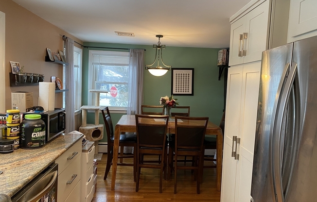 53 DICKSON AVE