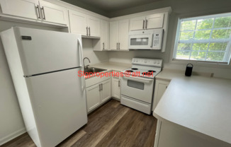 2 Evelake Dr