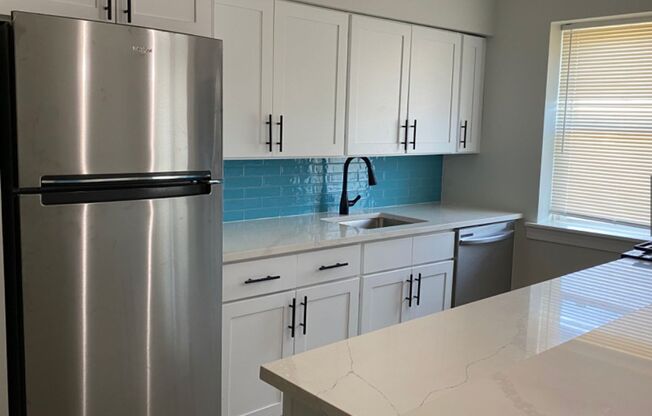 2 beds, 1.5 baths, 850 sqft, $1,835, Unit D06