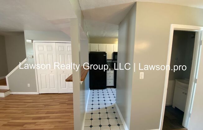 2 beds, 2 baths, $1,295