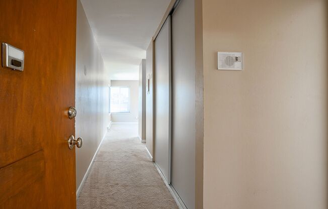 Aladdin Apartments on Greenlake