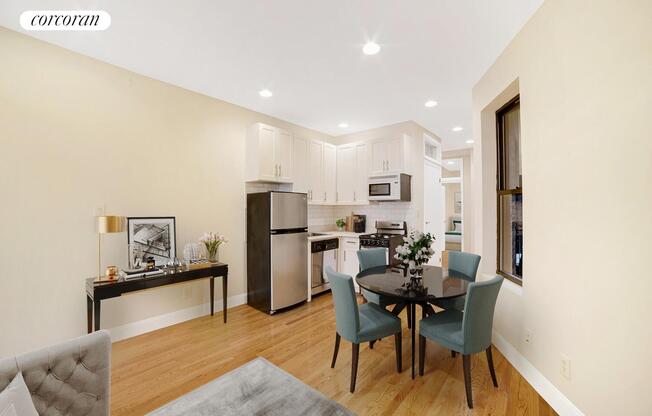 340 W 17 ST