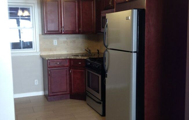 1 bed, 1 bath, 715 sqft, $1,650, Unit 03B