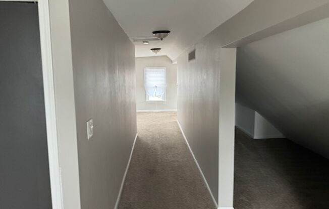 3 beds, 2 baths, $1,825, Unit # FOR RENT