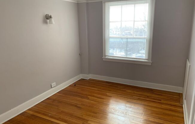 2 beds, 1 bath, 728 sqft, $1,450, Unit 5G