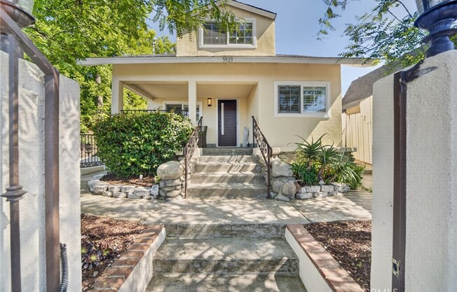 5929 WEAVER LN