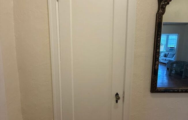 2 beds, 2 baths, 1,303 sqft, $3,000, Unit New King Edward  402