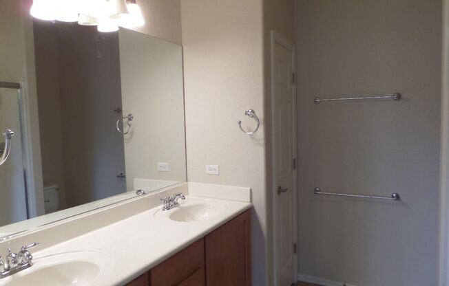 2 beds, 2 baths, $1,695