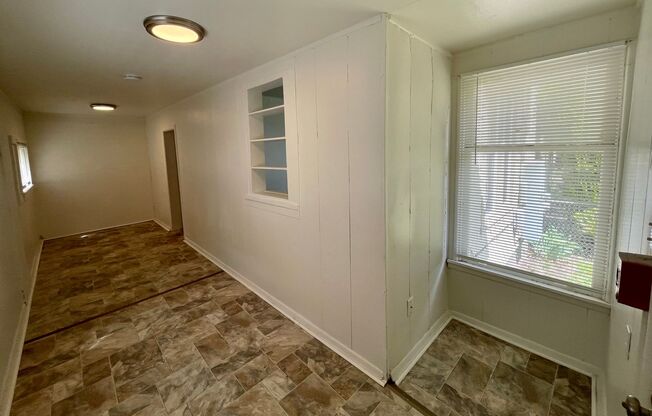 1 bed, 1 bath, $695, Unit 1425