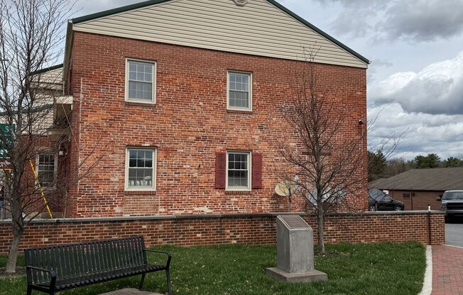 309 MAIN ST
