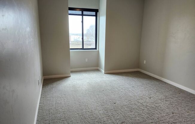 2 beds, 2 baths, 1,028 sqft, $1,700, Unit 403