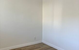 2 beds, 1 bath, $2,395, Unit 11