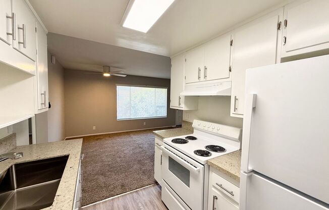 2 beds, 1 bath, 825 sqft, $2,550, Unit 1779