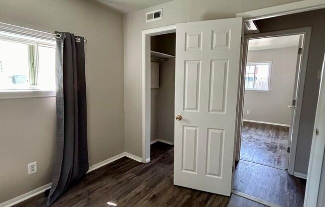 2 beds, 1 bath, $1,000