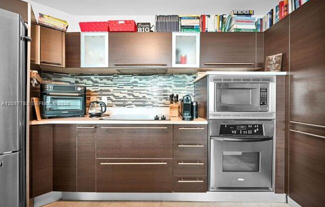 2 beds, 2.5 baths, $7,600, Unit # 5103
