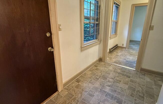 1 bed, 1 bath, 850 sqft, $1,825, Unit 108