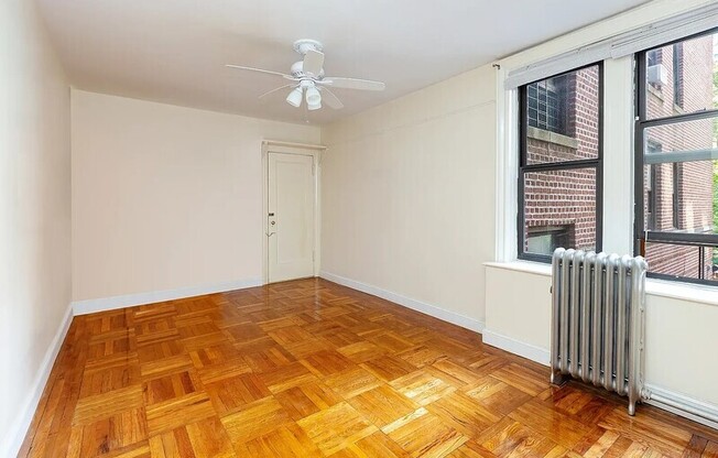 828 GERARD AVE