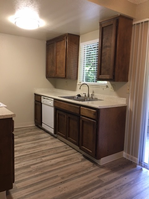 2 beds, 1.5 baths, 1,035 sqft, $1,600, Unit 116