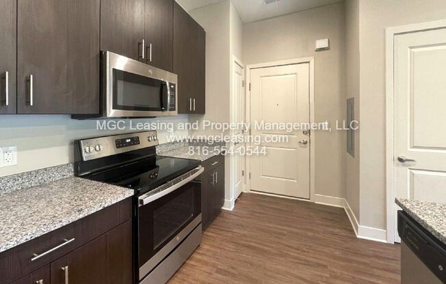1 bed, 1 bath, 650 sqft, $1,165, Unit 5601-1A NE 80th Ter