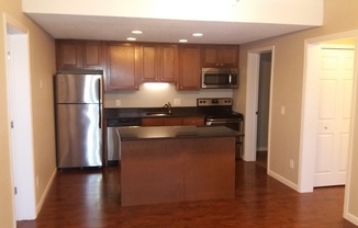 2 beds, 2 baths, 874 sqft, $1,295, Unit 177