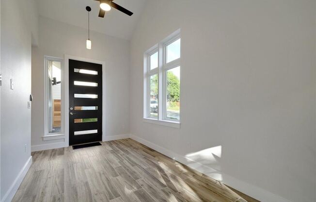 East Austin 2 Bed 2 Bath