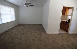 2 beds, 1 bath, $2,300, Unit A