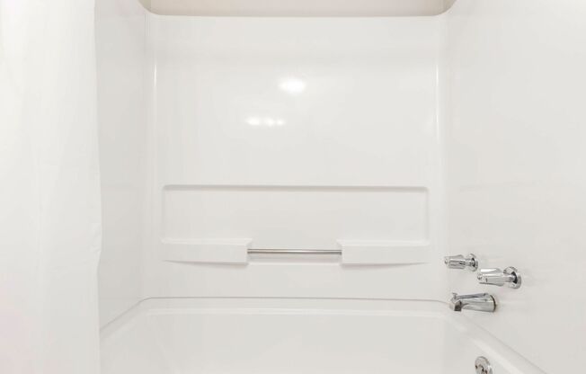 2 beds, 2 baths, $895, Unit 309