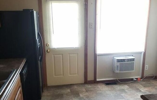 3943 MARSEILLE RD