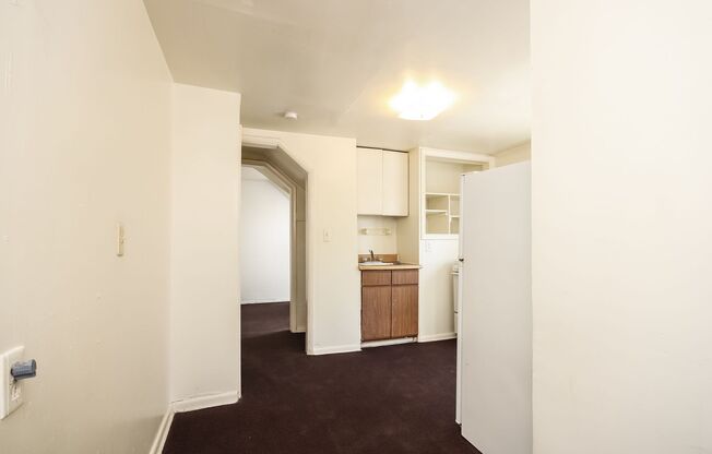 Studio, 1 bath, 225 sqft, $1,359, Unit 514-8