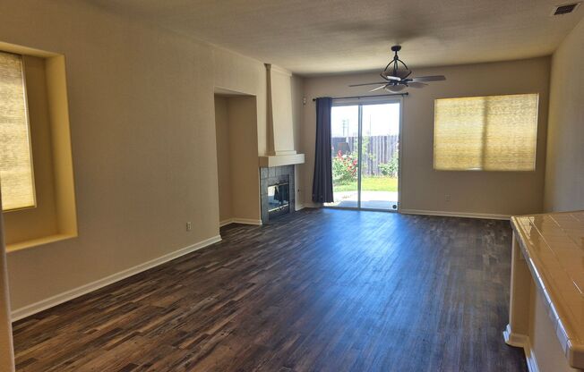 4 beds, 3 baths, $2,795