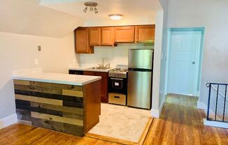211 S Saint Clair