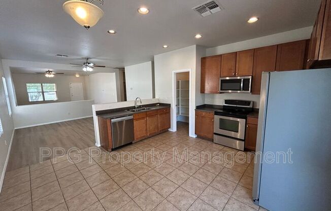 11571 N 153 DR