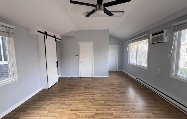 1 bed, 1 bath, 500 sqft, $2,200, Unit 2A