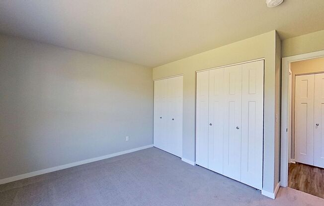 3 beds, 2 baths, $2,085, Unit 58