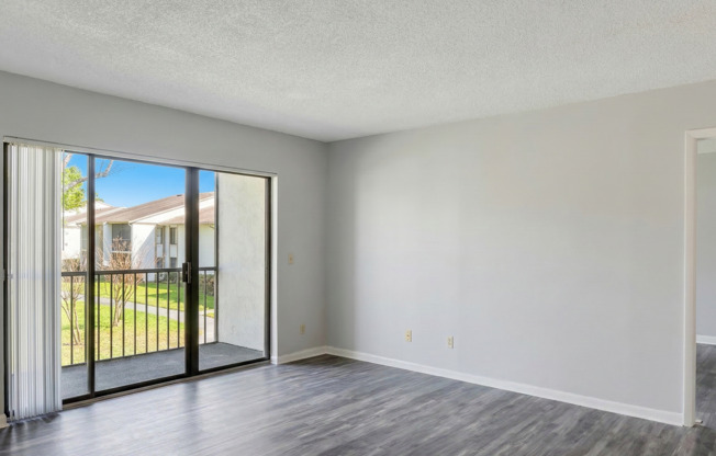 Charming Gated Condo in East Orlando | 8203 Sun Spring Cir