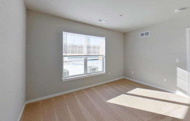 1 bed, 1 bath, 1,021 sqft, $1,465, Unit 5