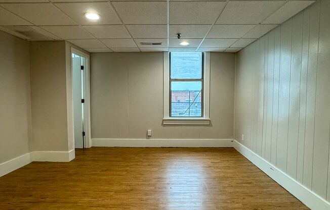 Studio, 1 bath, $800, Unit 306