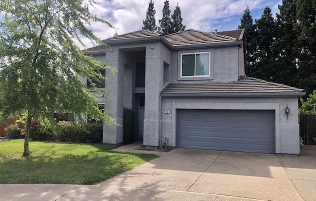 Spacious and beautiful 3 bedroom 2.5 bath in Folsom