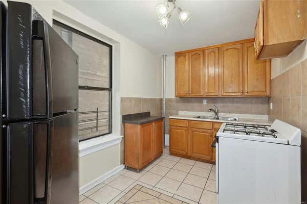 1 bed, 1 bath, 600 sqft, $1,850, Unit 2B