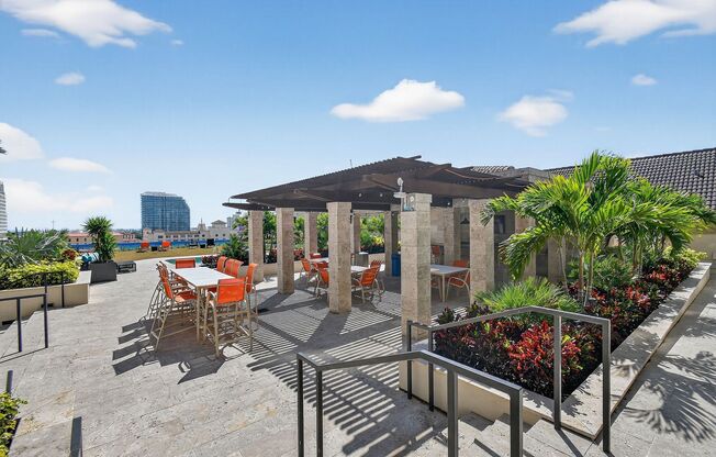 1 bed, 1 bath, 755 sqft, $2,550, Unit #426