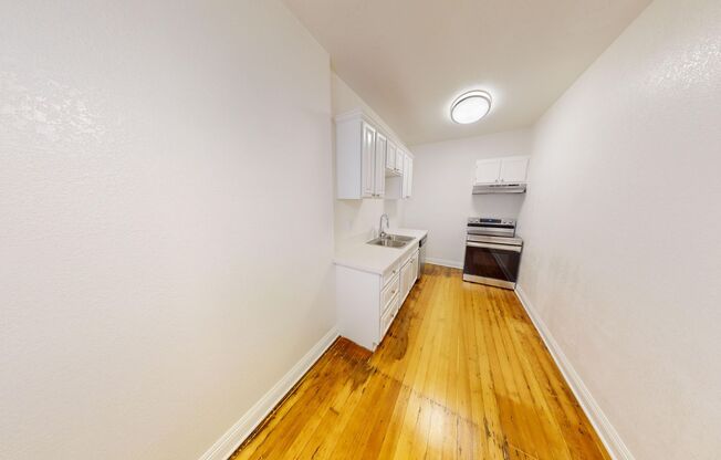 Studio, 1 bath, 350 sqft, $1,395, Unit 208