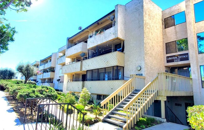 2 beds, 1.8 baths, 1,032 sqft, $2,700, Unit 307A