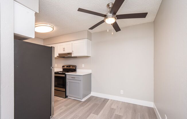 2 beds, 1 bath, 760 sqft, $1,825