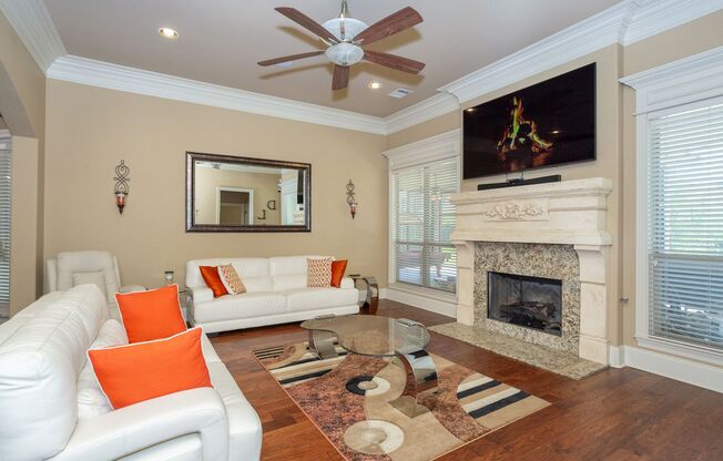 Fully Furnished, All-Inclusive Lakefront Luxury — Central School District