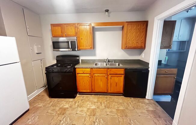 A Nice 2 Bedroom Home Near Church Hills Downs