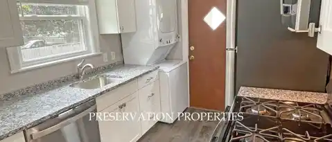 35 BEACONWOOD RD